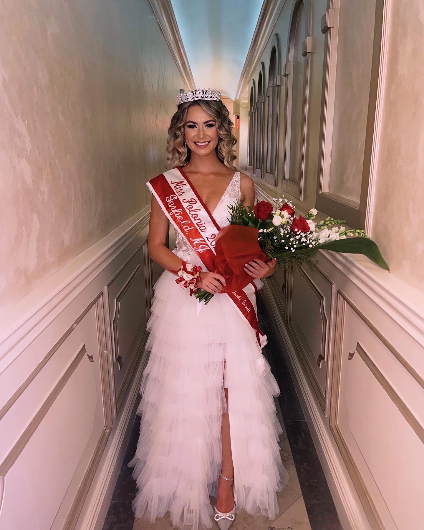 Coach Claudia crowned Miss Polonia!!!! SC Vistula Garfield